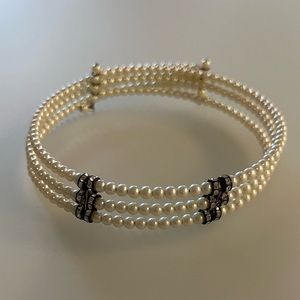 Pearl Choker with crystal inserts. NWOT.